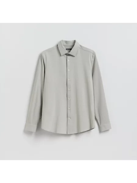 Reserved Jednobarevná košile slim fit béžová