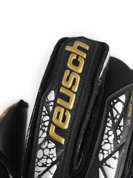 REUSCH Športové rukavice Attrakt Gold X Evolution Cut Finger Support zlatá / čierna biela