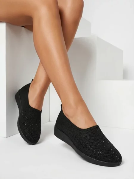 Полуотворени обувки Resti с връзки с кристали черно