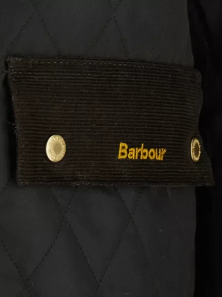 Matlasat geacă Barbour negru