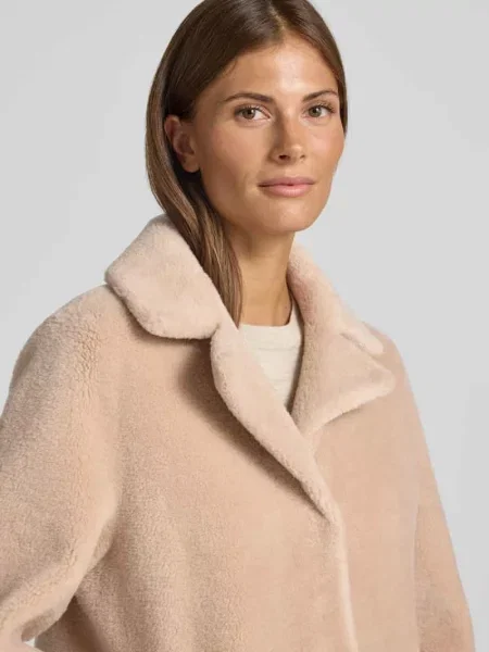 Płaszcz ze sztucznego futra w wyglądzie wełnianego kożucha Model VENUS' Oakwood