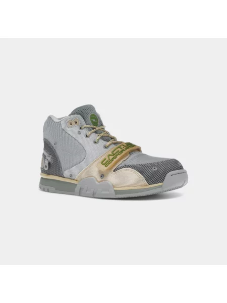 Pantofi Nike gri