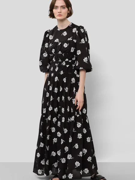Rochie din maxi evazati negru