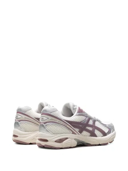 Sneakerși Asics cu șireturi din dantelă