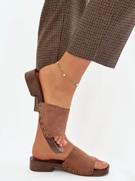 Șlapi Evento cu toc plat auriu