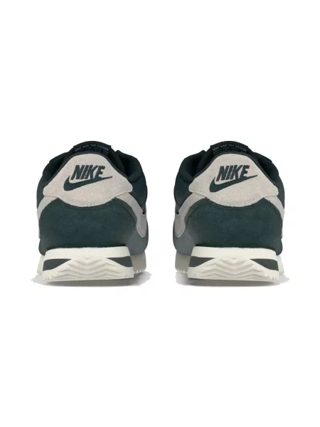 Pantofi Nike gri