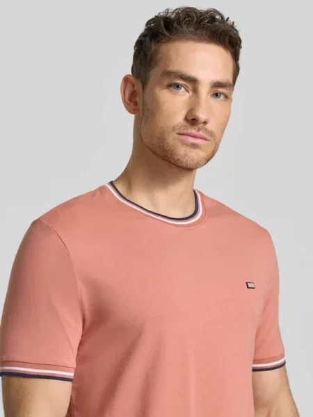 T-shirt z paskami w kontrastowym kolorze i okrągłym dekoltem Christian Berg Men