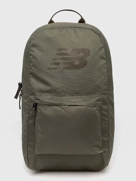 Olcsóbban. New Balance Opp Core 22 l sötét olajzöld hátizsák. Méret: OS zöld