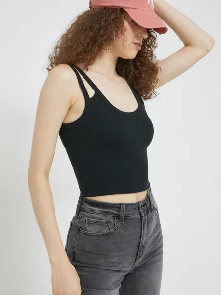 Топ Abercrombie & Fitch черно