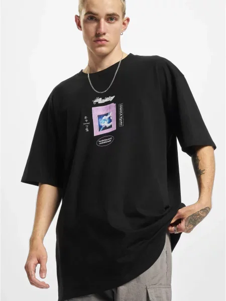 Тениска Mister Tee черно