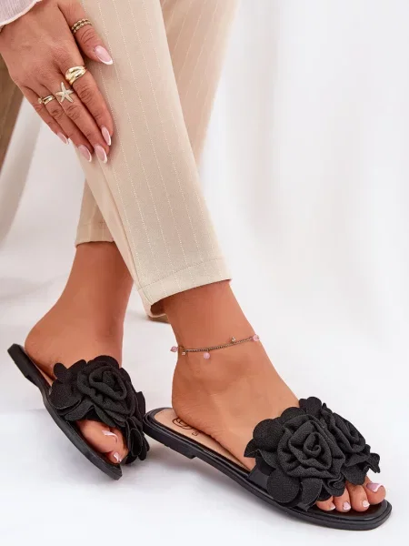 Copati Boto z lokom brez pet črna