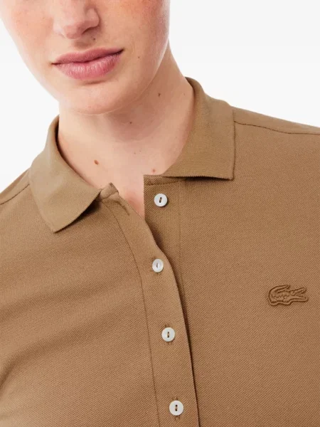 Scurt tricou polo Lacoste cu autograf maro