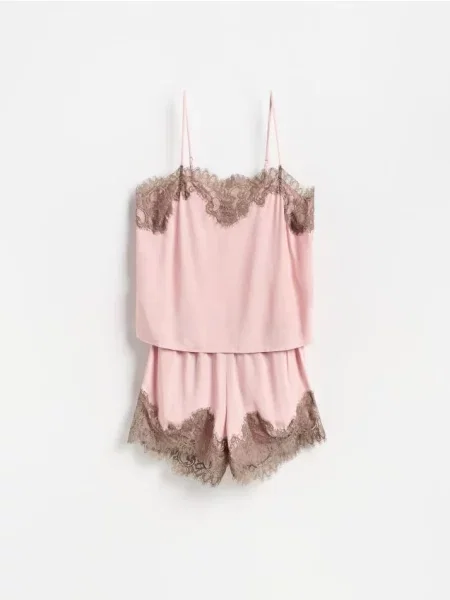 Reserved Pijama din două piese din roz-pudră roz