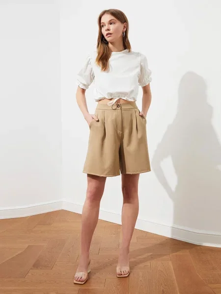 Trendyol Шорти бермуди бежевий