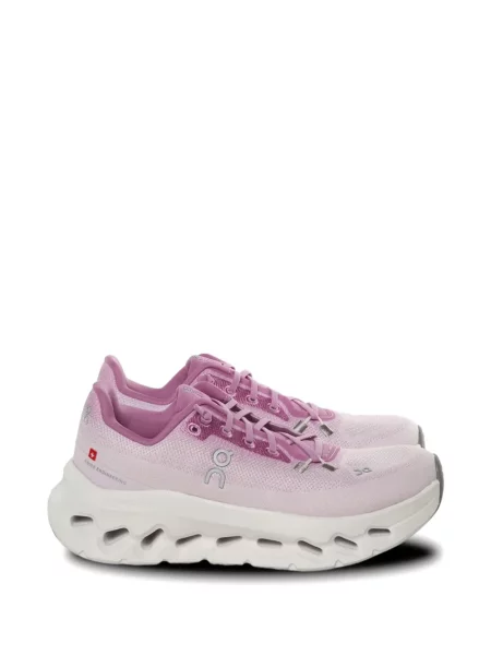 Sneakerși On roz