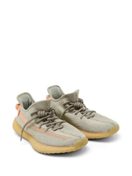 Sneakerși Adidas Yeezy cu șireturi din dantelă gri