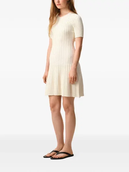 Mini rochie mini Ami Paris de costum cu nervuri