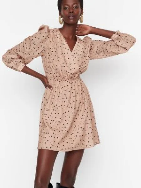 Rochie Trendyol cu buline maro