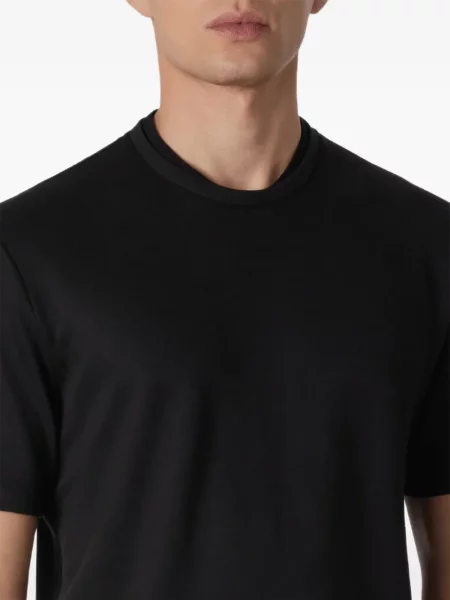 Tricou Brett Johnson cu decolteu rotund negru
