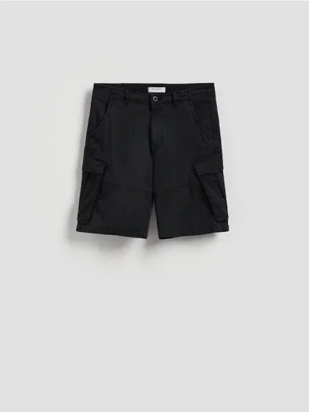 Reserved Pantaloni scurți cargo negru
