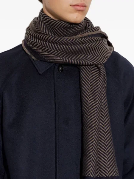 Fular Giorgio Armani de lână cu model herringbone maro