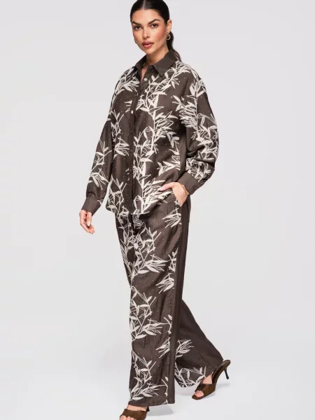 Bluză Edoti cu model floral alb