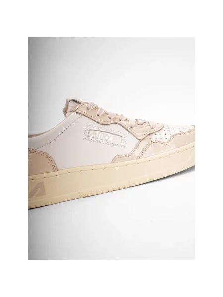 Sneakersy Autry białe