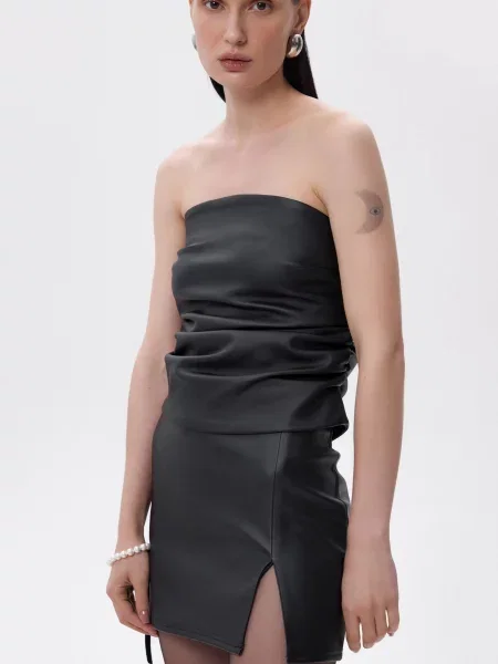 Спідниці Estro штучна шкіра чорний