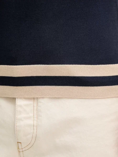 Футболка Guess