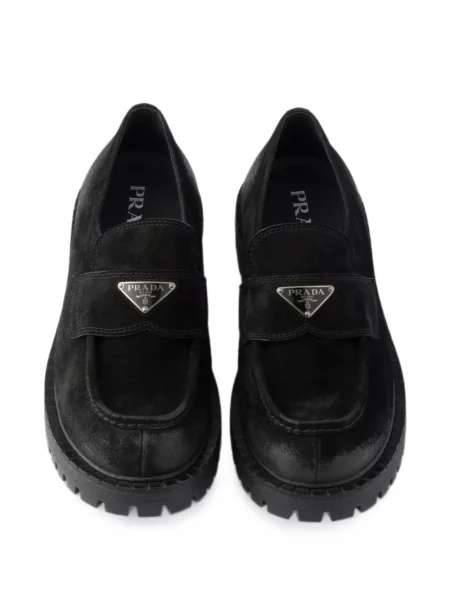 Pantofi loafer Prada din piele de căprioară negru