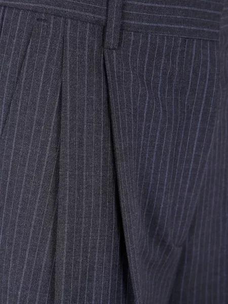 Pantaloni Filippa K cu dungi plisate gri