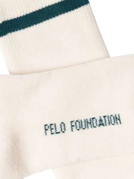Kojines Pelo Foundation balta