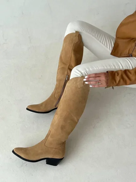 Замшевые сапоги 105.store бежевые