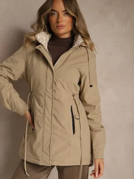 Ciemnobeżowa Kurtka Parka z Kapturem w Oryginalny Wzór Wewnątrz Tiosara beżowa