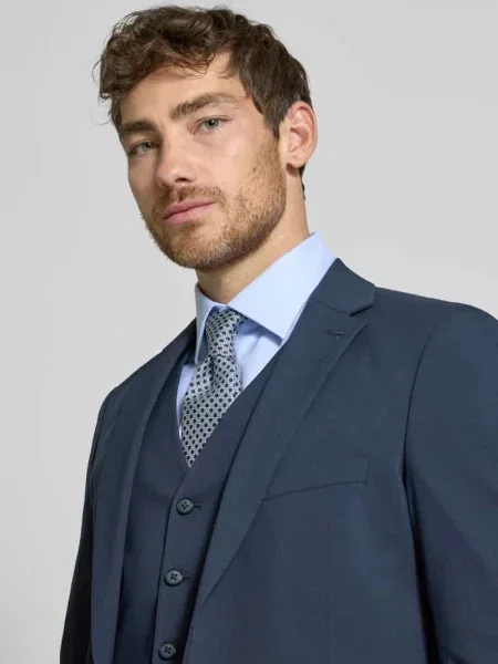 Marynarka na 2 o kroju slim fit z kieszenią z patką Mcneal granatowa