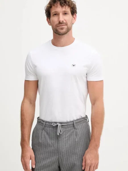 Тениска Emporio Armani с изчистен дизайн бяло