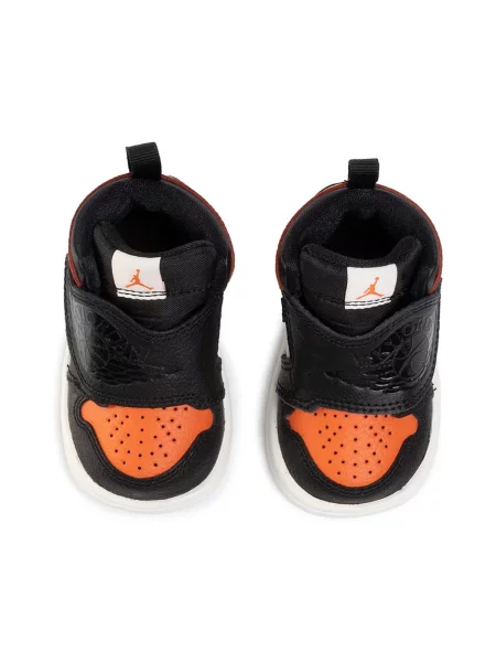 Členkové topánky Nike oranžová