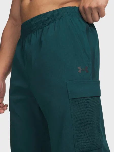 Спортивные штаны Under Armour зеленые