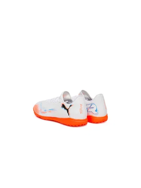 Čevlji za nagomet Puma Future 8 Play Tt 01 bela