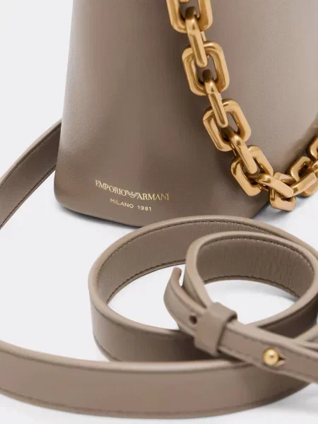 Кожаная сумка Emporio Armani бежевая