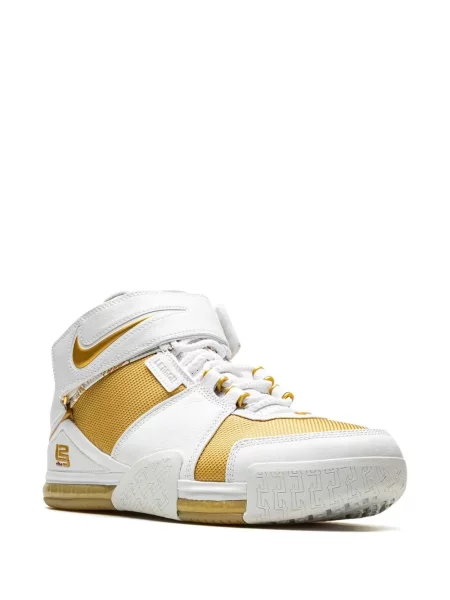 Tenisky Nike LeBron bílé