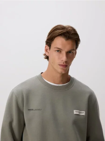 Свитшот Reserved зеленый