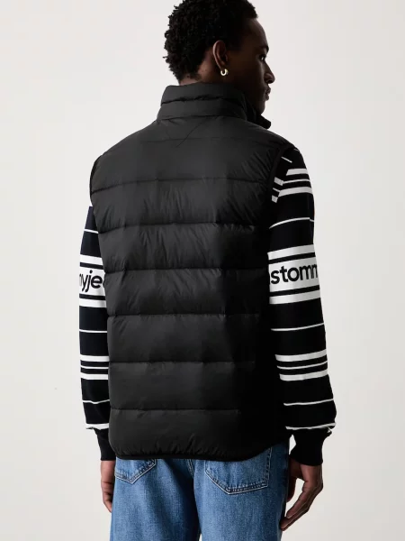 Tommy Jeans bezrękawnik puchowy czarna