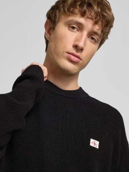 Sweter z dzianiny z fakturowanym wzorem i okrągłym dekoltem Calvin Klein Jeans czarny