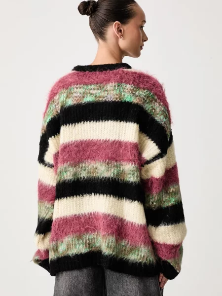 The Ragged Priest sweter