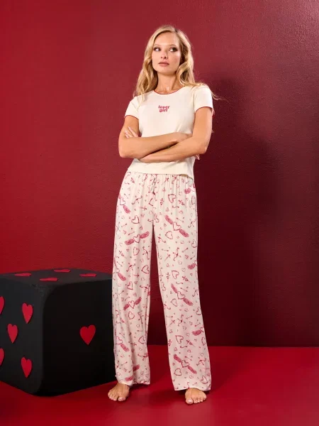 Двокомплектна піжама з ребристим верхом і штанами з кремовий