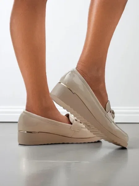 Mokasíny Resti na klínovém podpatku