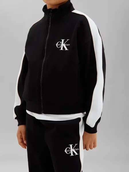 Анцуг Calvin Klein Jeans черно