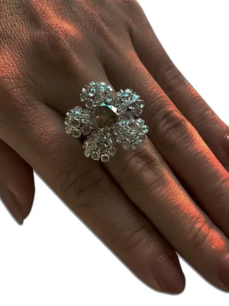 Inel Hyt Jewelry cu model floral