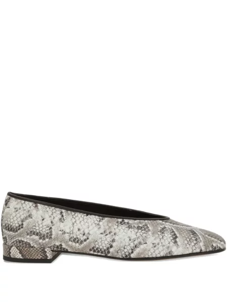 Balerini Giorgio Armani cu imagine